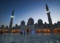 Abu Dhabi’s Sheikh Zayed Grand Mosque now open for 24 hours as night tours are launched